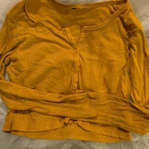 Long sleeve crop button up